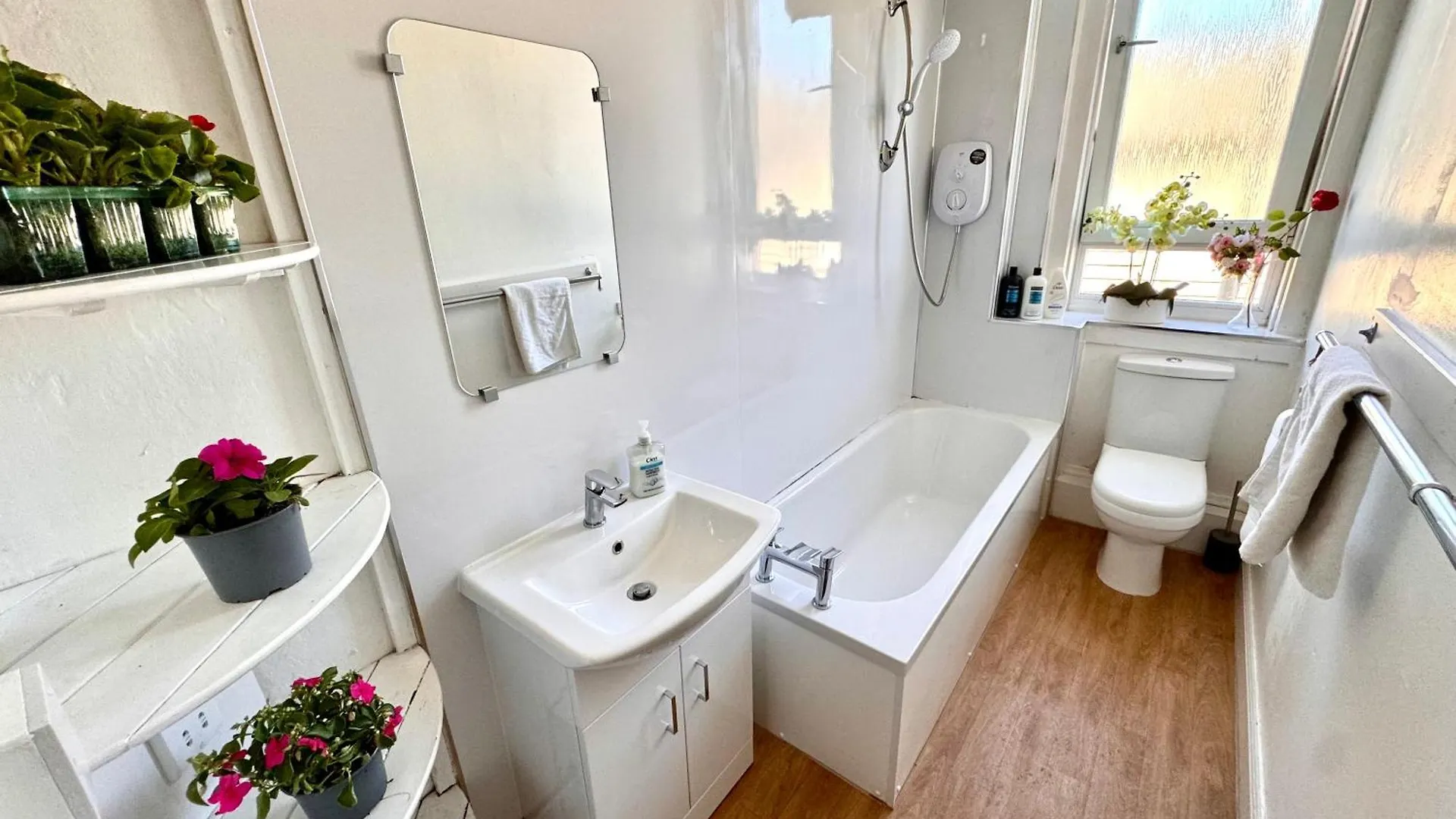 Slatefords Victorian Apartment - Fast Wifi & Central - 10 Mins To Princes Street Edinburgh