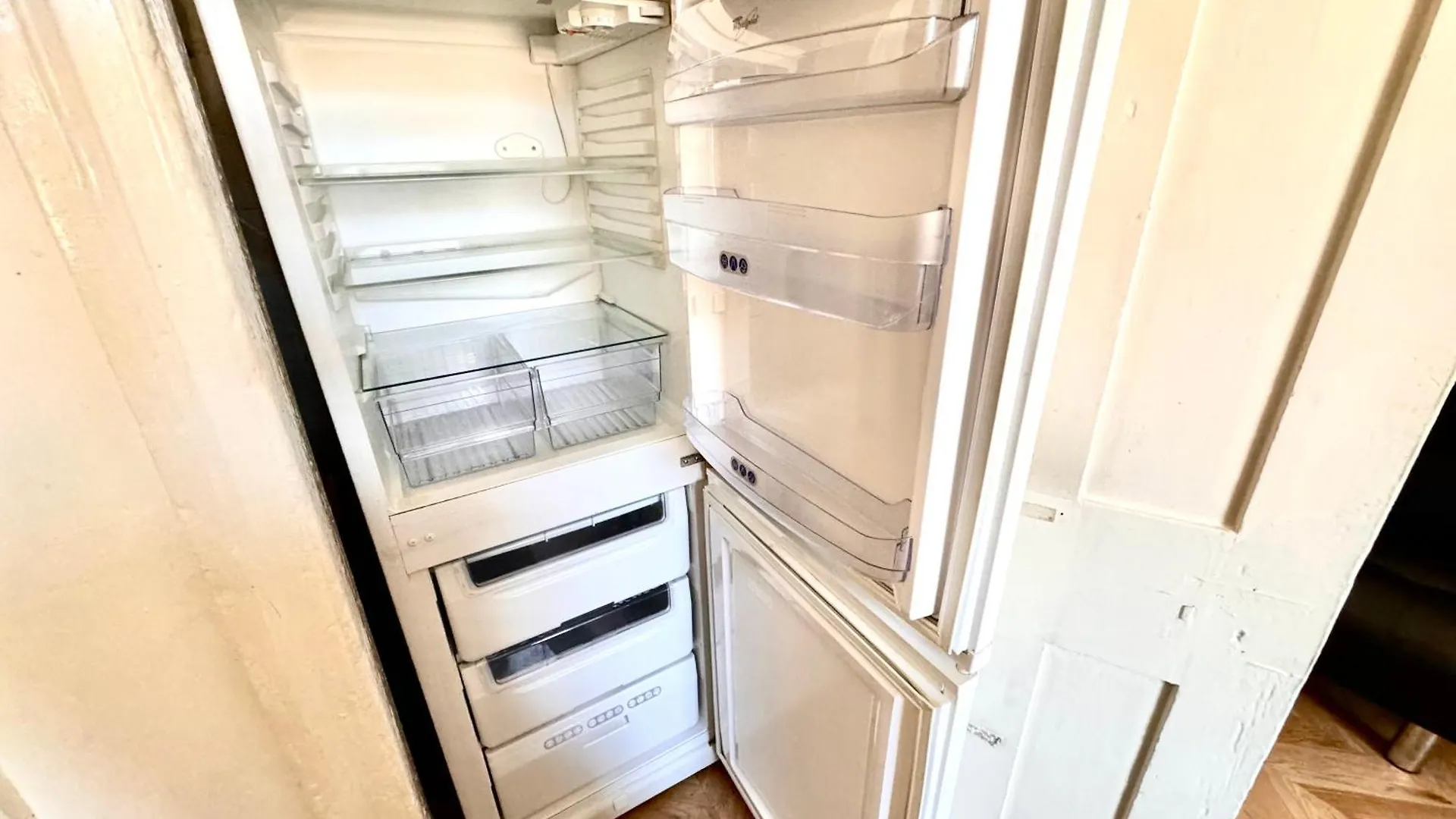 Slatefords Victorian Apartment - Fast Wifi & Central - 10 Mins To Princes Street Edinburgh 0*,  United Kingdom