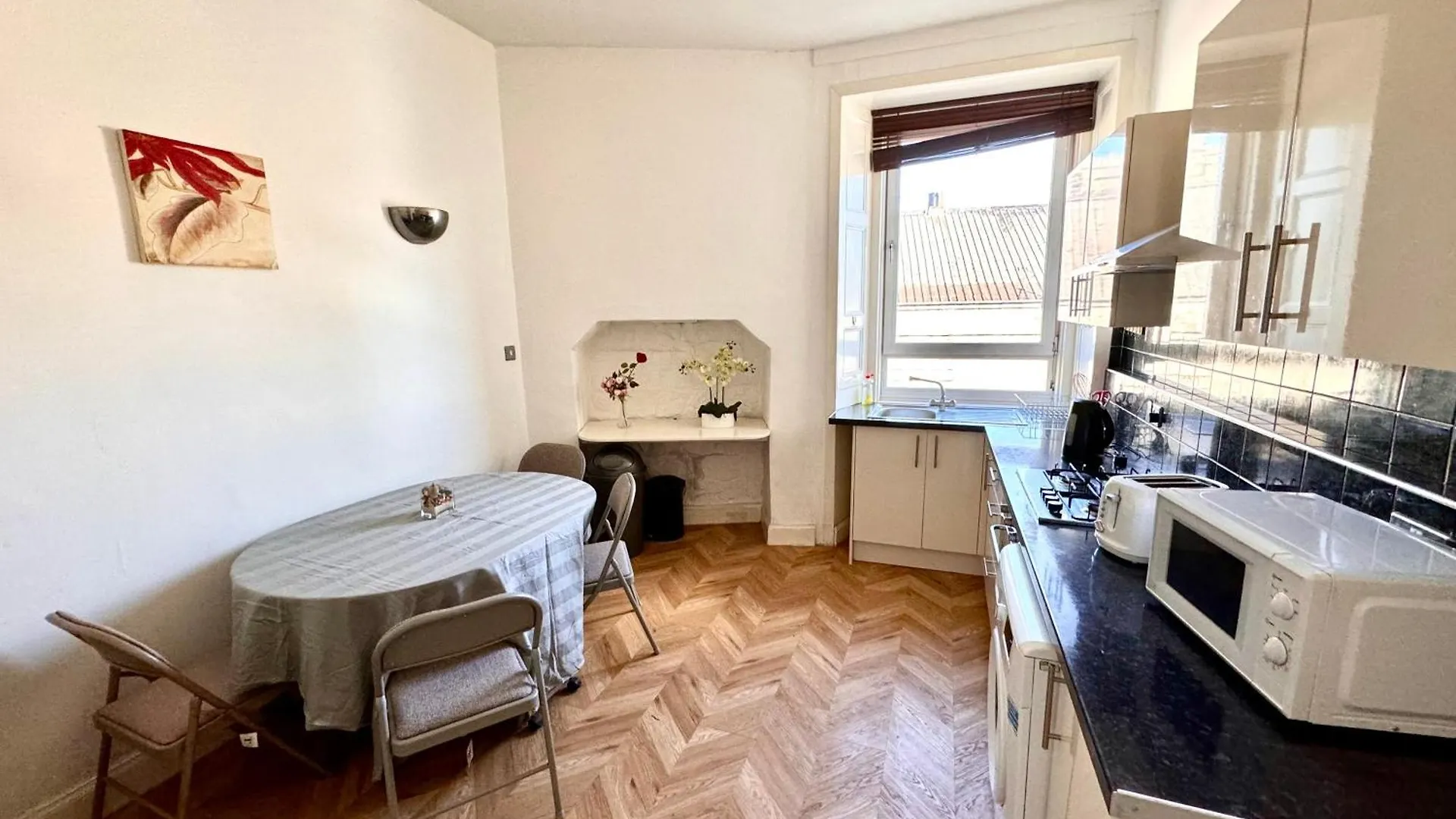 Slatefords Victorian Apartment - Fast Wifi & Central - 10 Mins To Princes Street Edinburgh