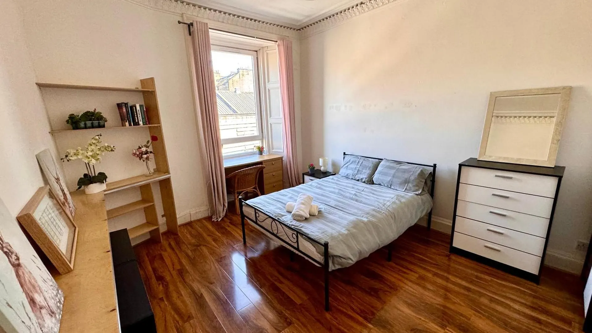 Slatefords Victorian Apartment - Fast Wifi & Central - 10 Mins To Princes Street Edinburgh